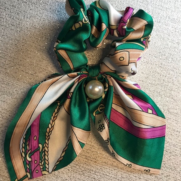 Silk hair ties - Picture 2 of 4